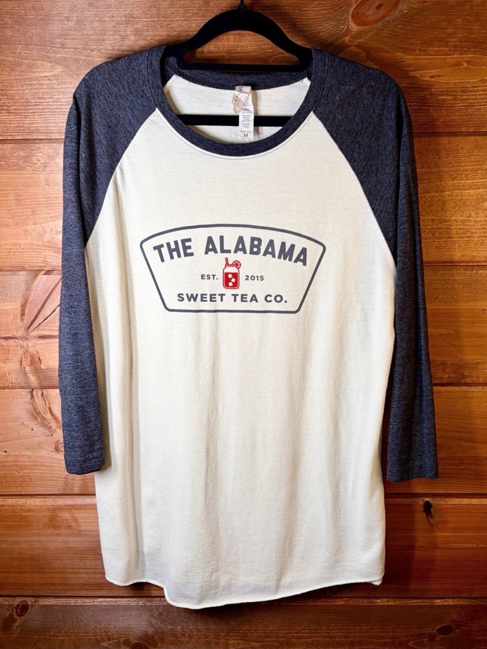 Women’s Raglan 3/4 Sleeve Tee Cream with Charcoal Sleeves Size Medium 💕